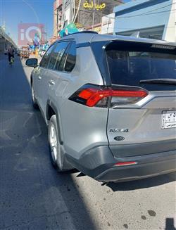 تۆیۆتا ڕاڤ 4